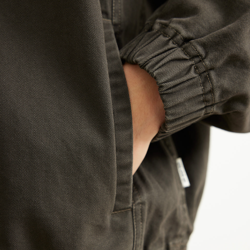 Chichaqu Washed Half-Zip Jacket (with a Stand Collar)