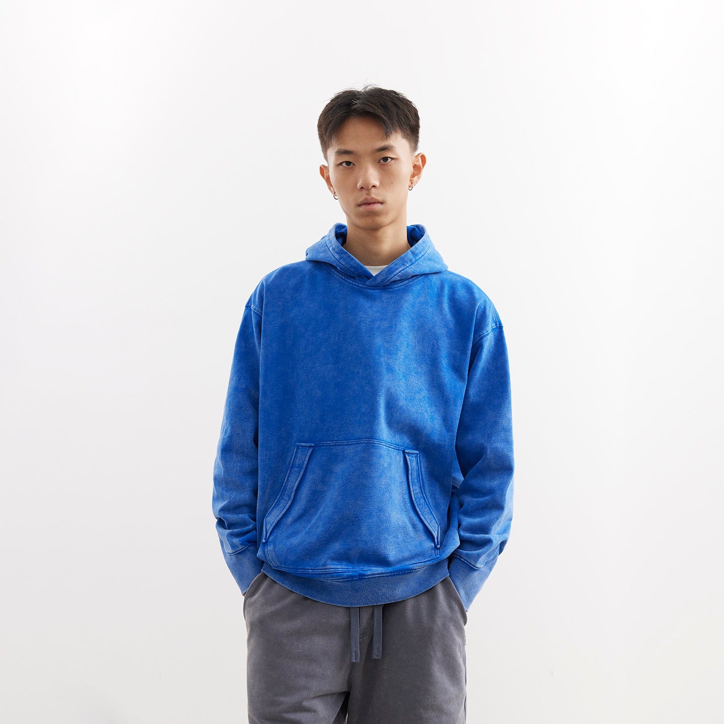 chī chá qù The Substantial Sweatshirt (With a Vintage Wash)