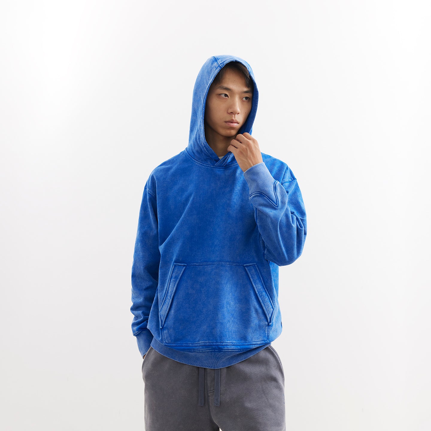 chī chá qù The Substantial Sweatshirt (With a Vintage Wash)