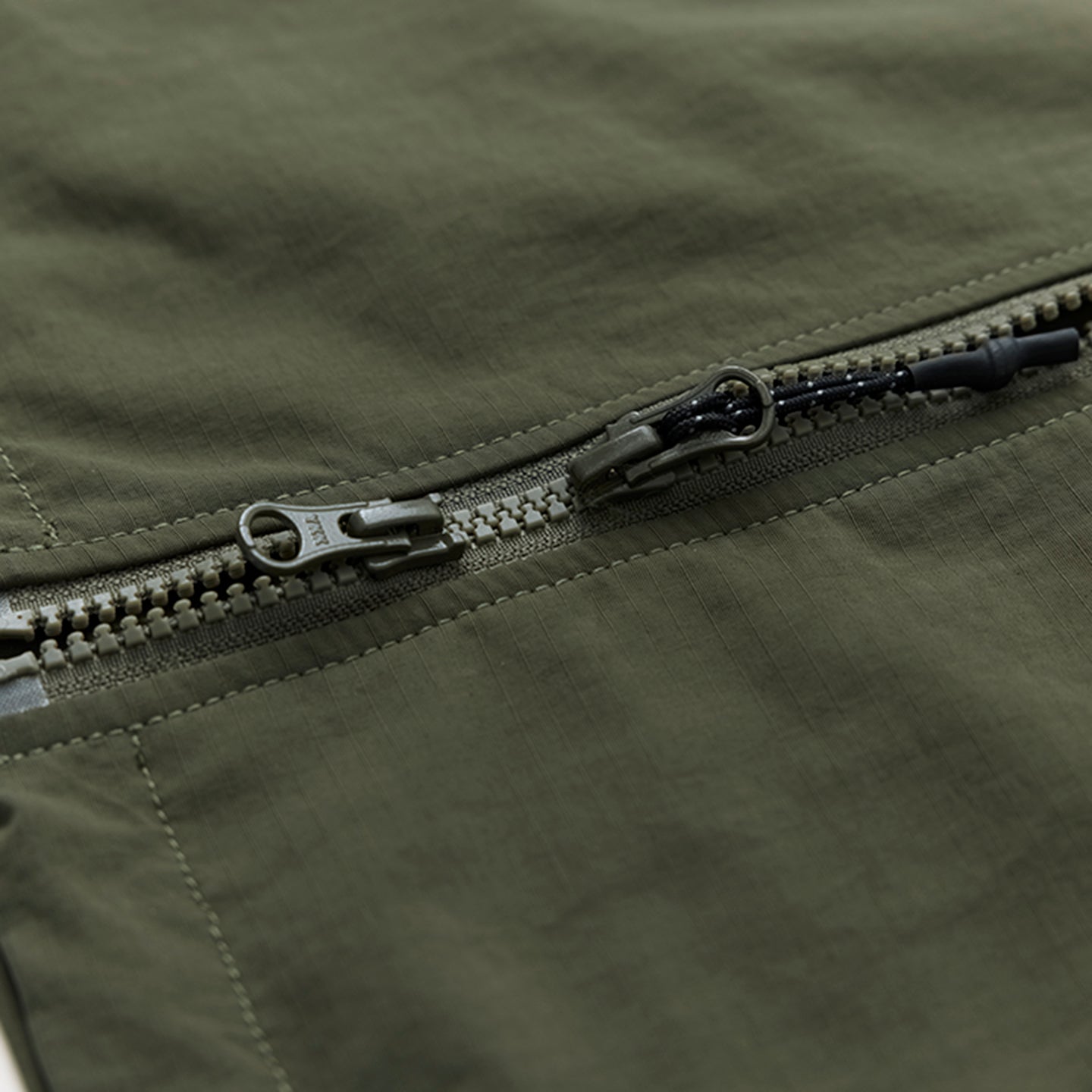 Chichaqu Hooded Water-Resistant Zip Jacket