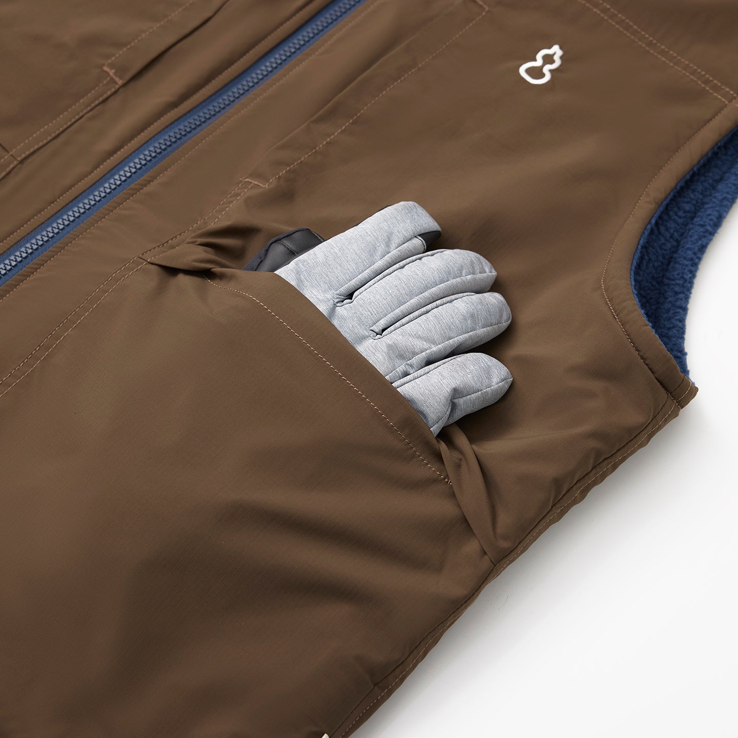 Chichaqu Reversible Fleece Vest