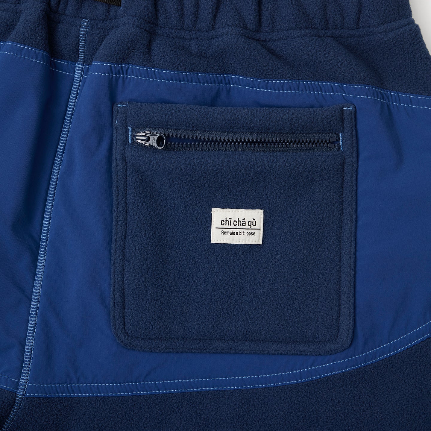 Chichaqu Paneled Fleece Pants