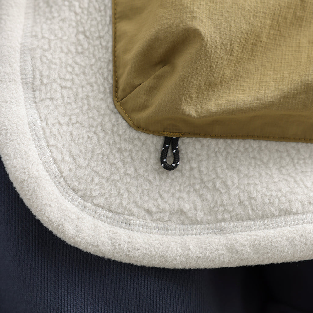 Chichaqu Packable Fleece Blanket