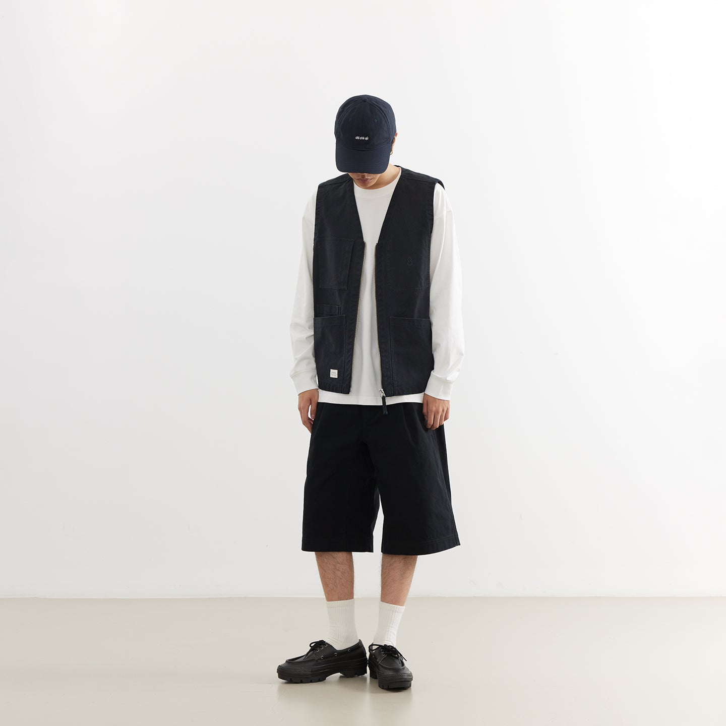 Chichaqu Heavyweight distressed vest