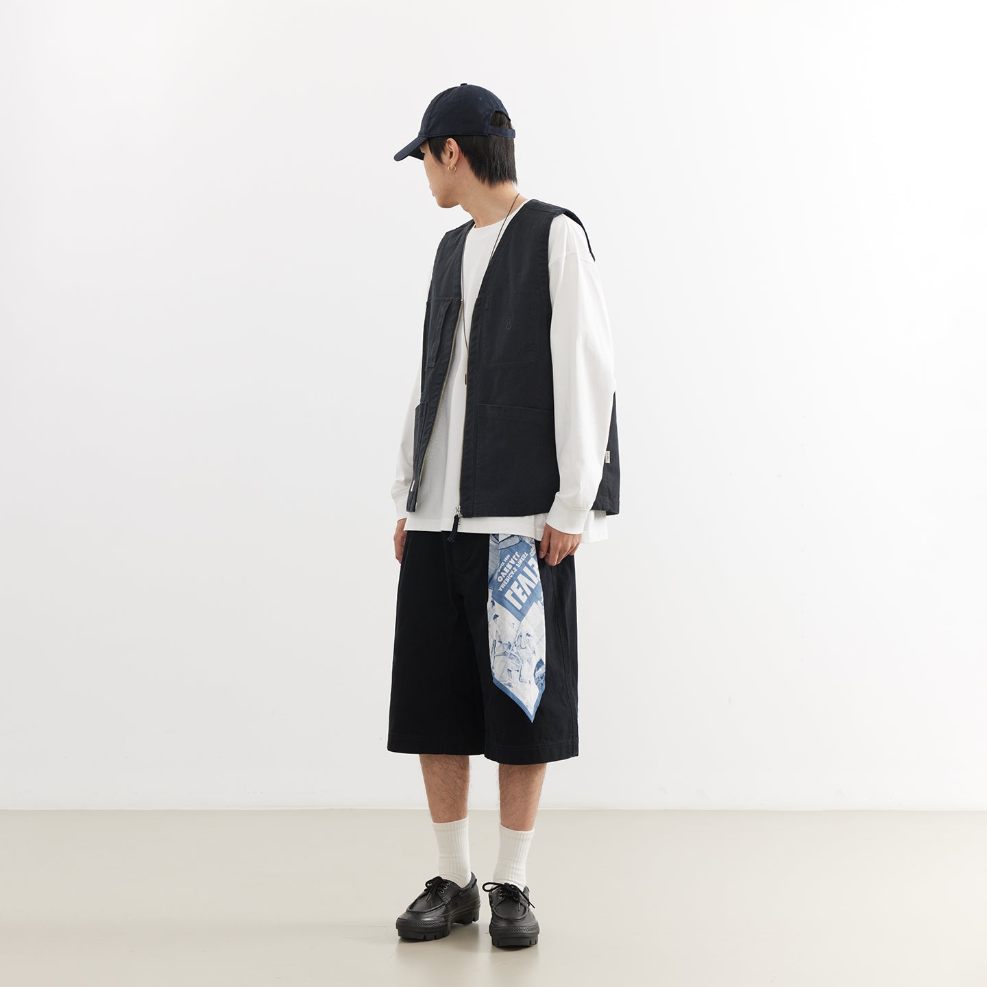 Chichaqu Heavyweight distressed vest