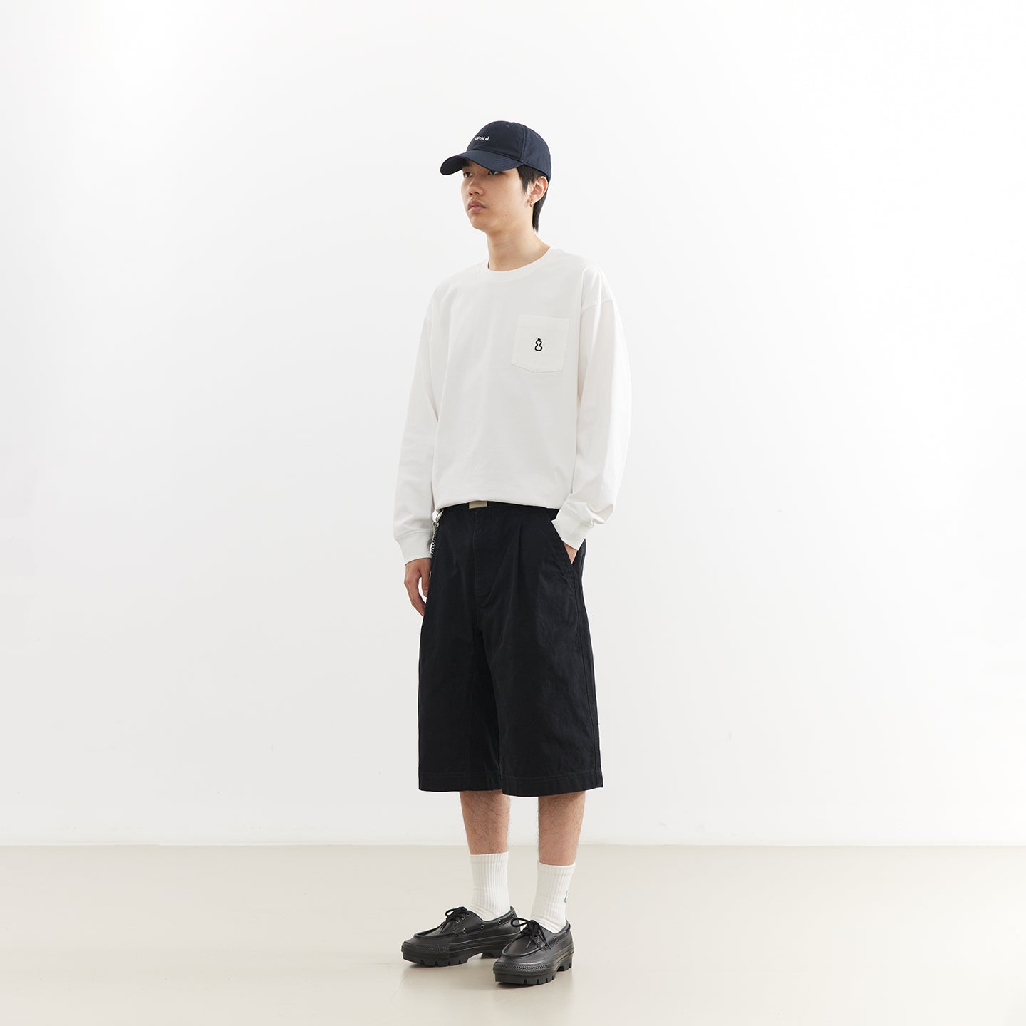 Chichaqu Heavyweight washed cropped pants