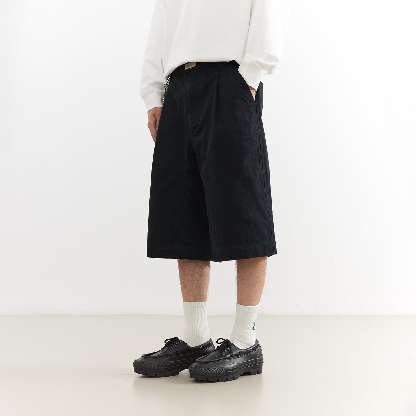 Chichaqu Heavyweight washed cropped pants