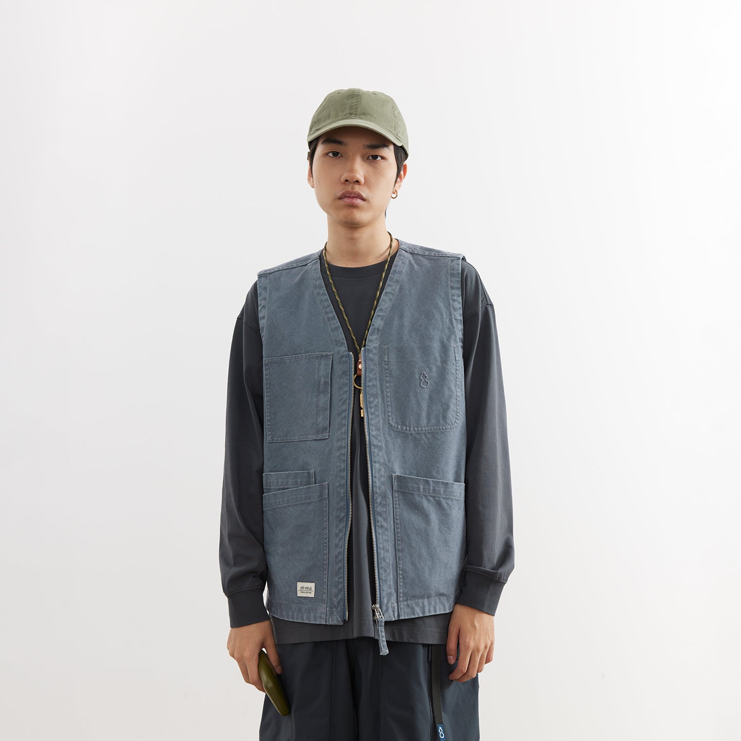 Chichaqu Heavyweight distressed vest