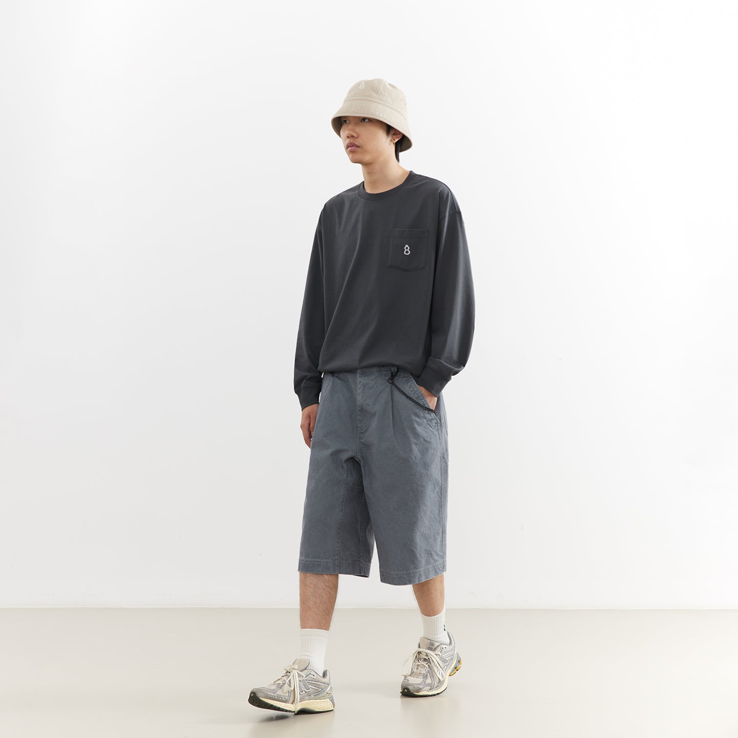 Chichaqu Heavyweight washed cropped pants