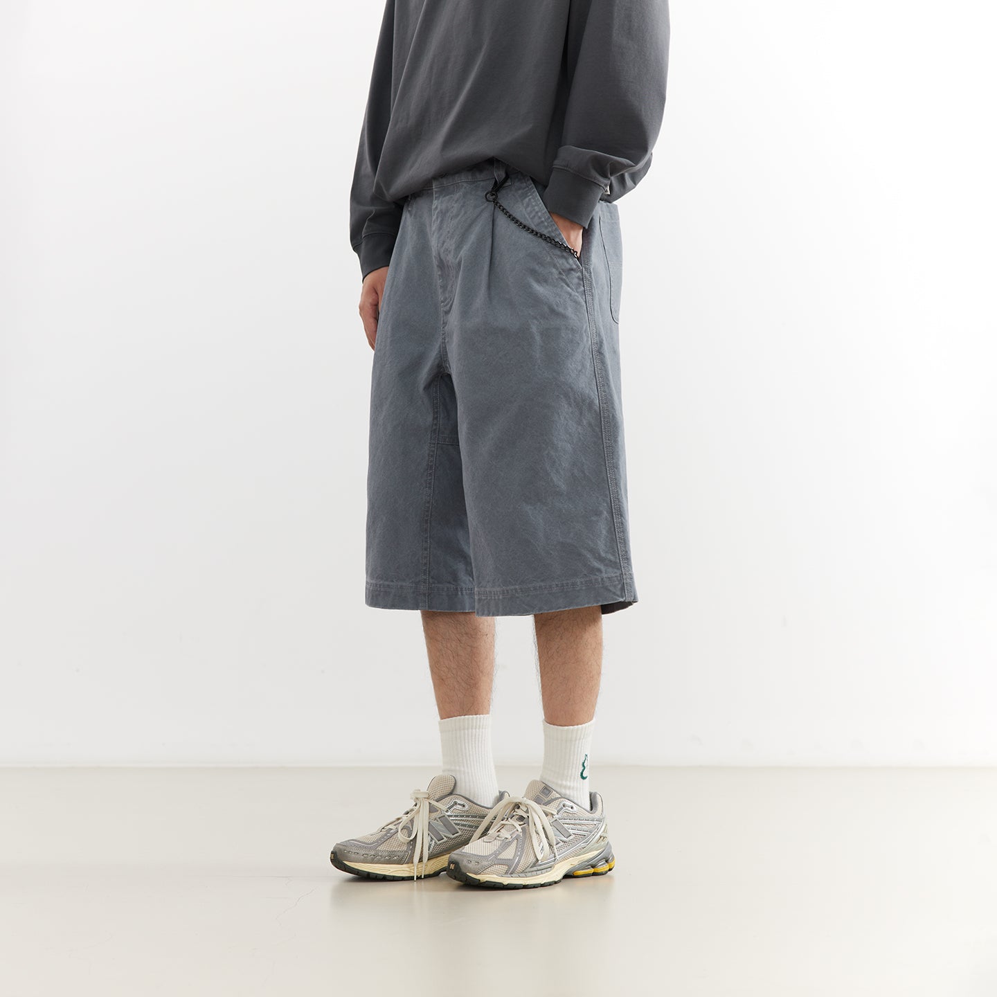 Chichaqu Heavyweight washed cropped pants