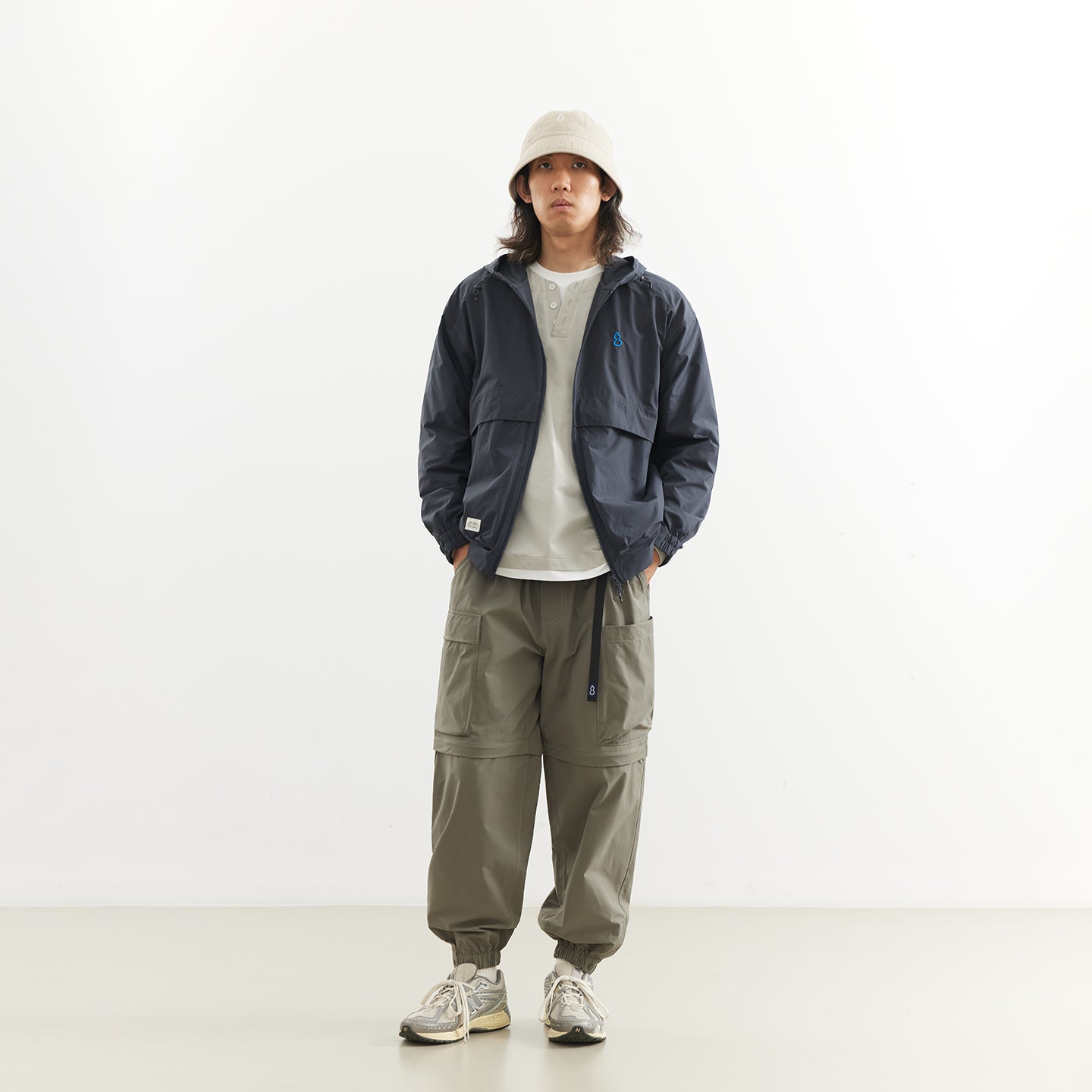 Lightweight hooded jacket