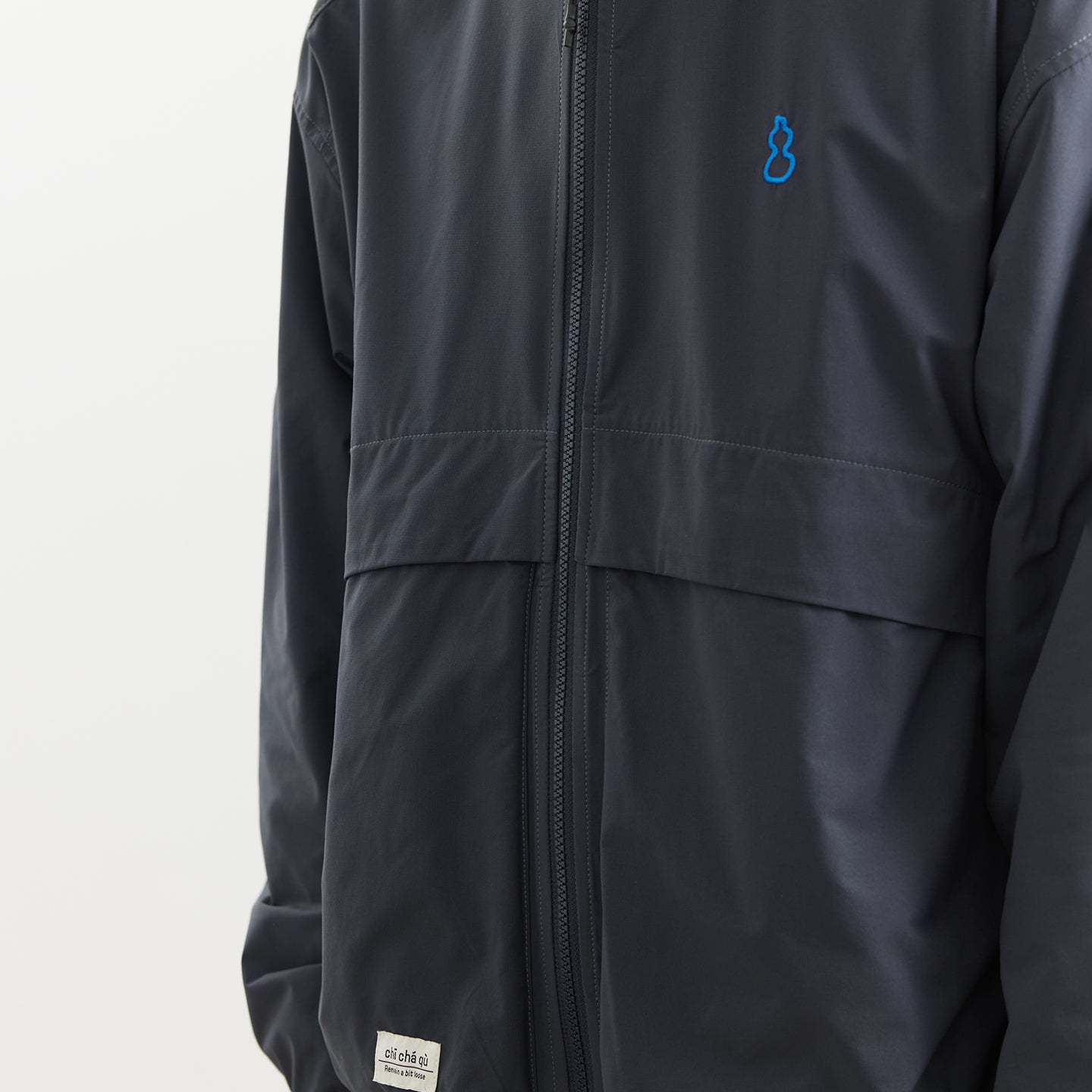 Lightweight hooded jacket