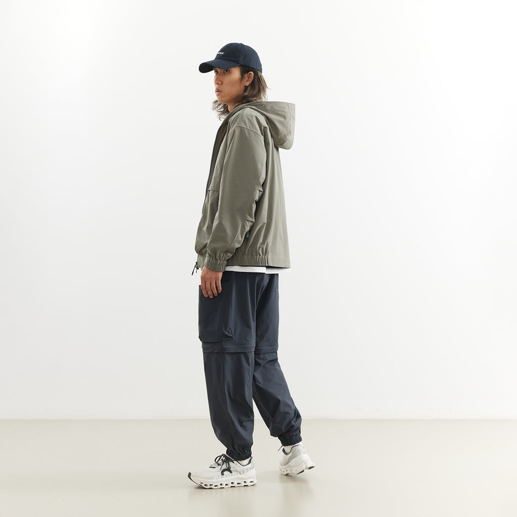 Lightweight hooded jacket