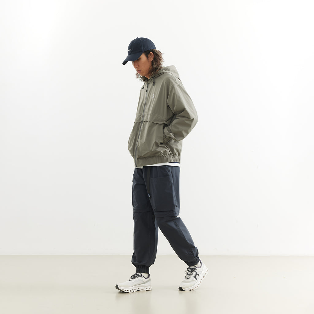 Lightweight hooded jacket