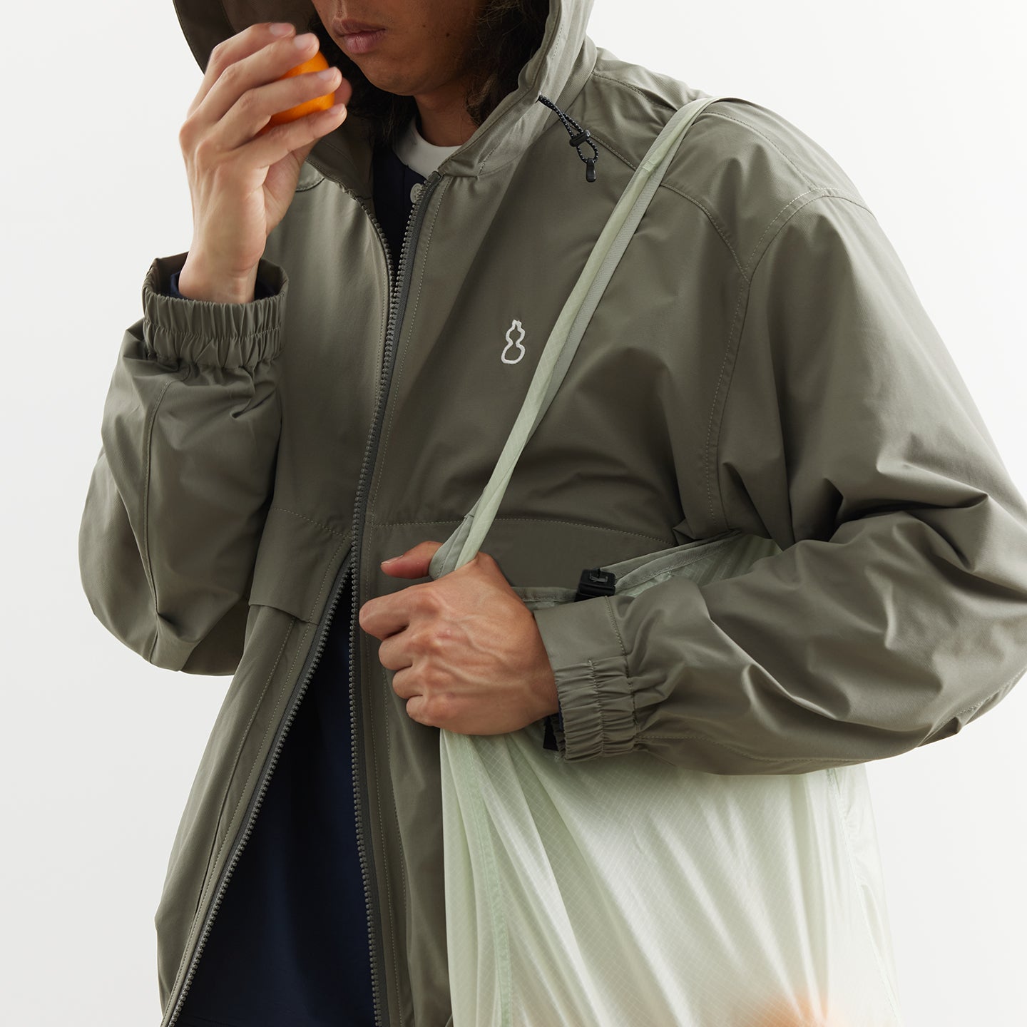 Lightweight hooded jacket