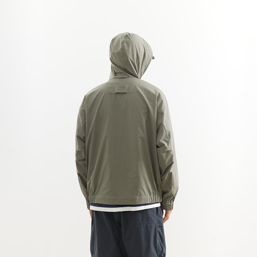 Lightweight hooded jacket