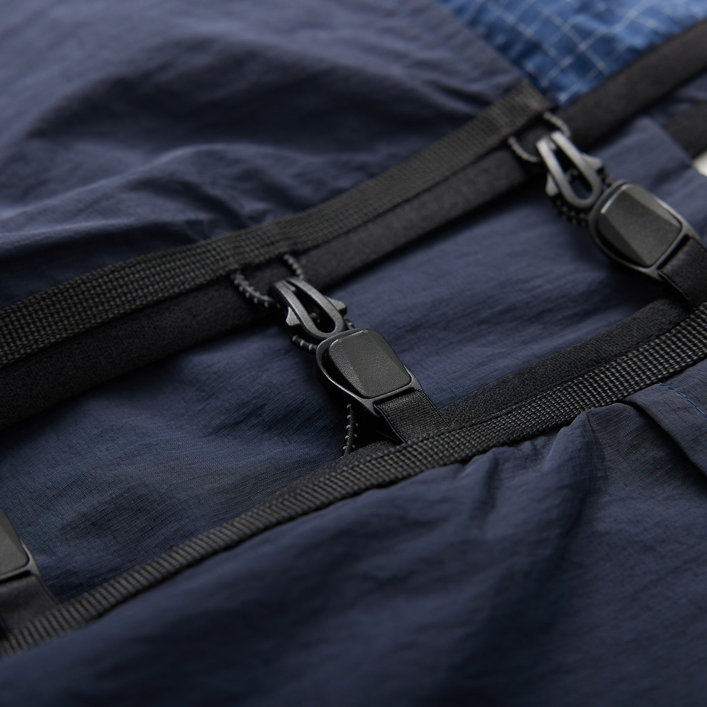 Chichaqu Quick-dry paneled grid vest