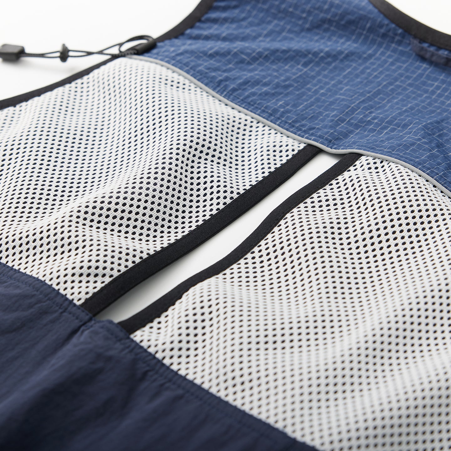 Chichaqu Quick-dry paneled grid vest
