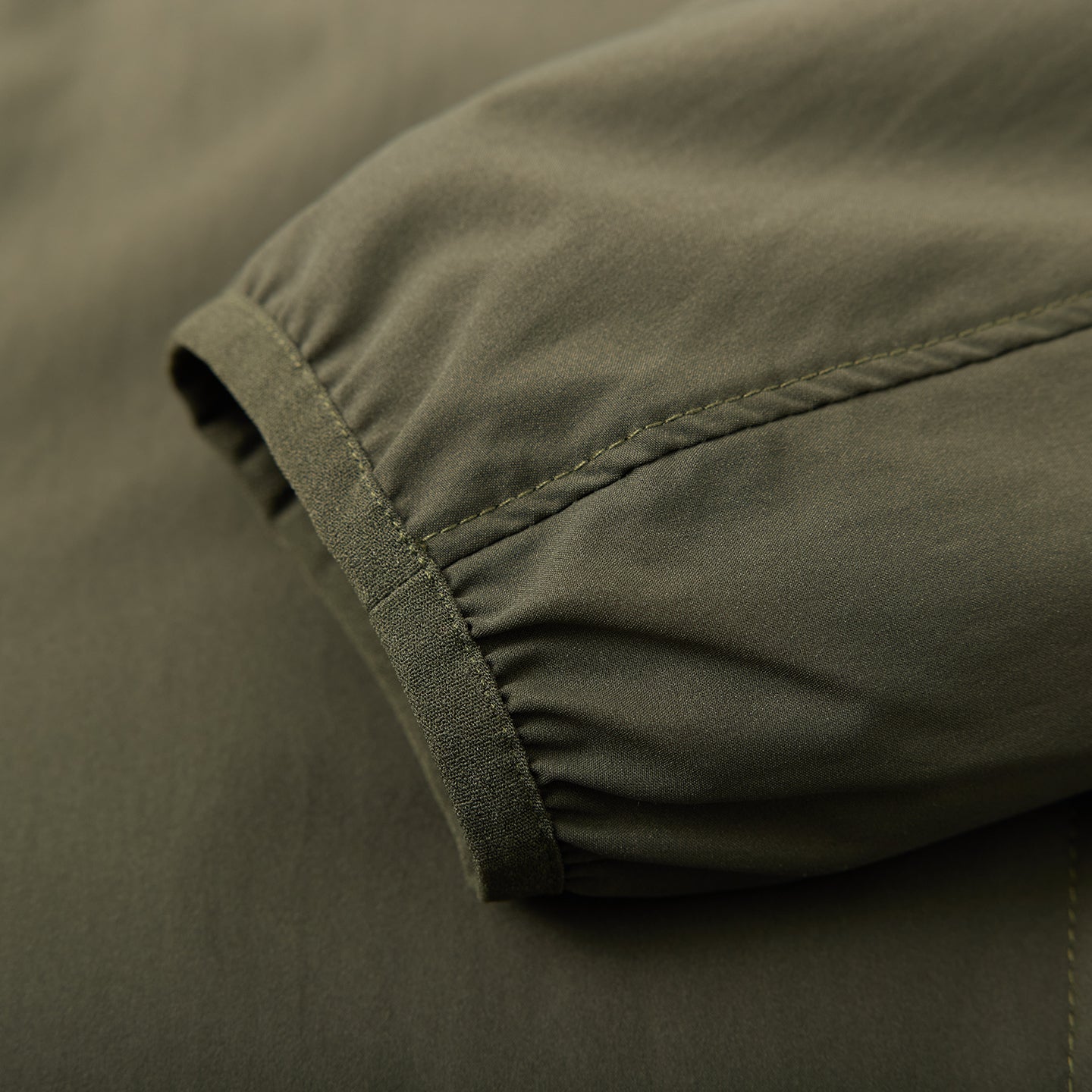 Chichaqu Lightweight stand-collar softshell jacket