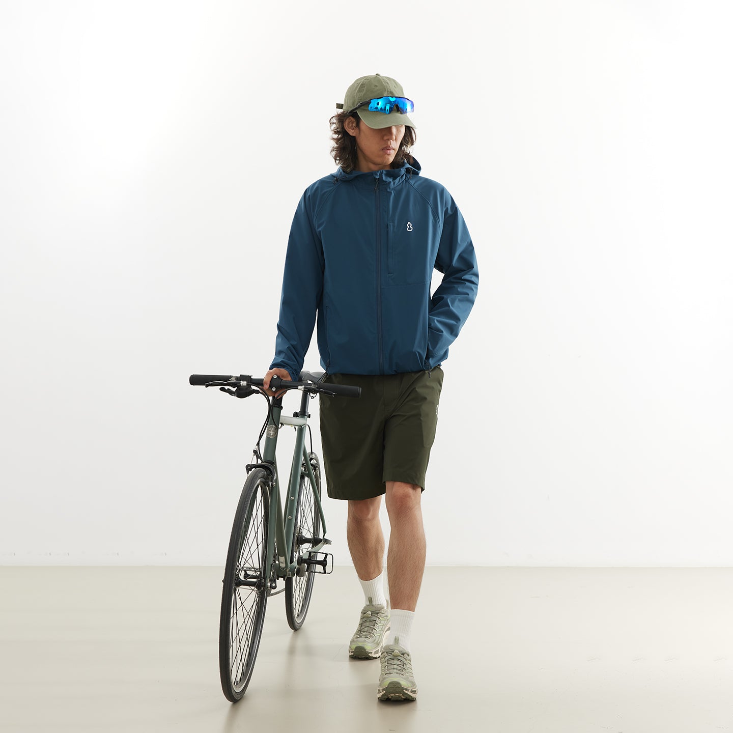Chichaqu Lightweight hooded softshell jacket