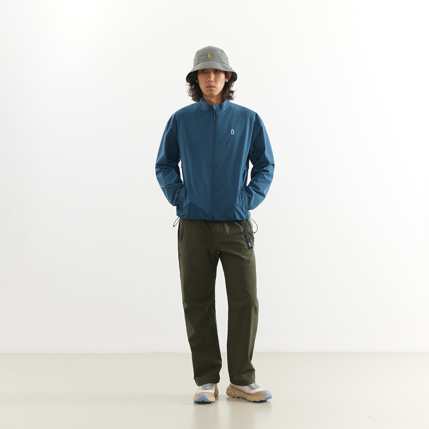 Chichaqu Lightweight stand-collar softshell jacket