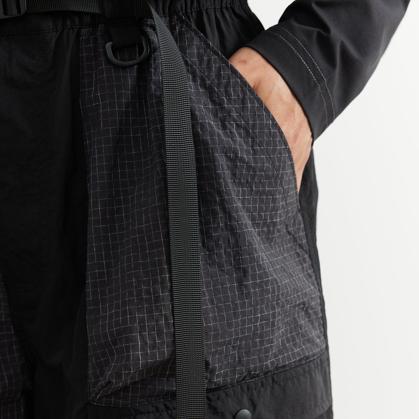 Chichaqu Quick-dry paneled shorts