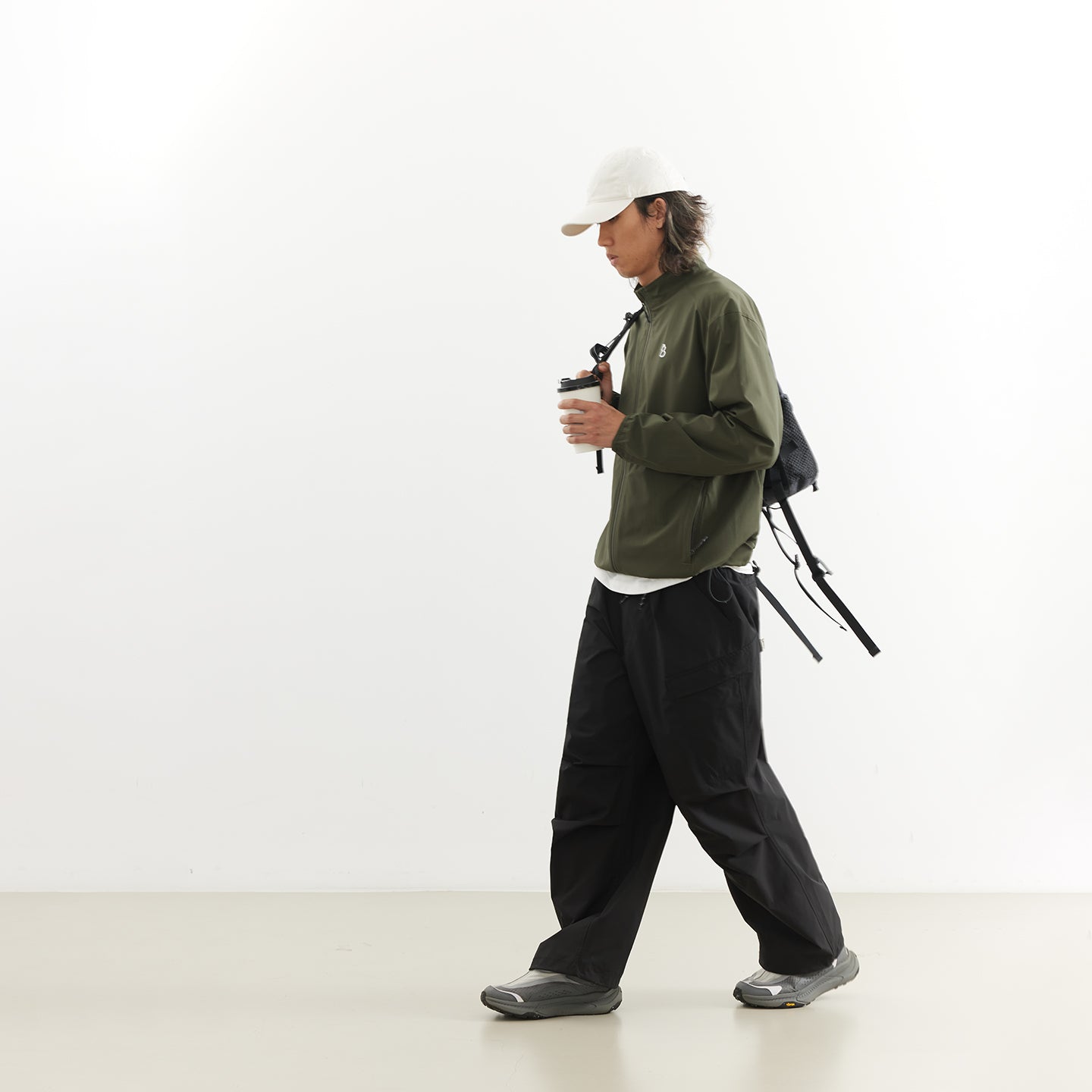 Chichaqu Lightweight stand-collar softshell jacket