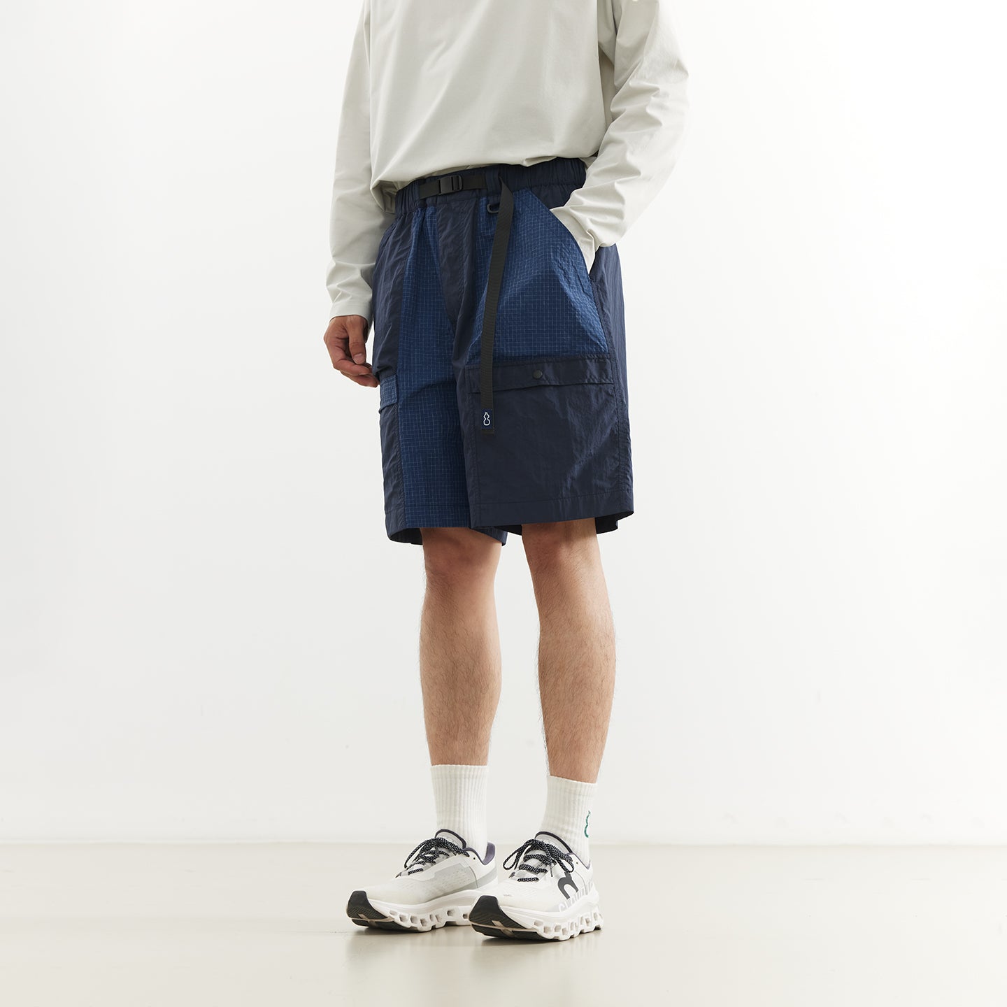 Chichaqu Quick-dry paneled shorts