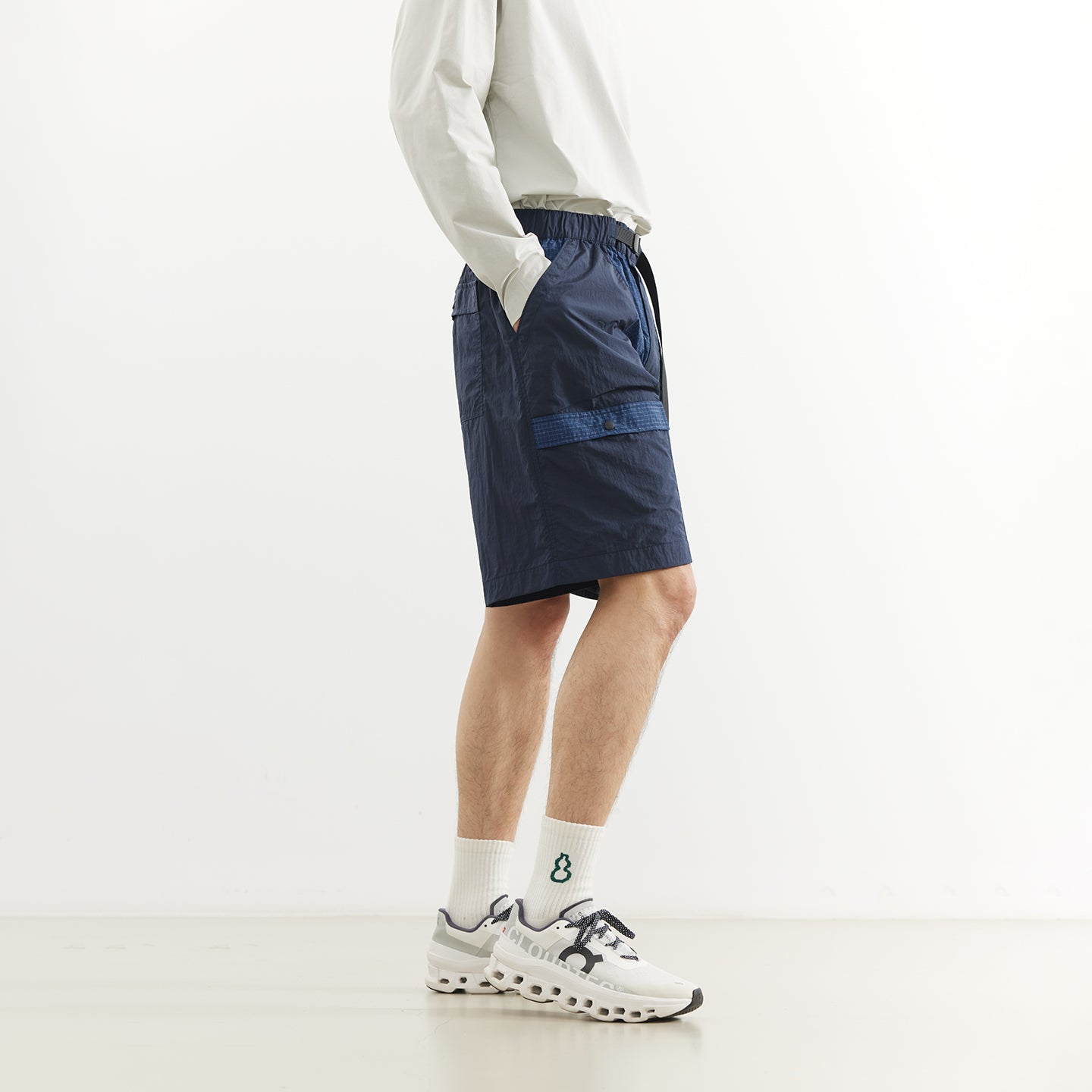 Chichaqu Quick-dry paneled shorts