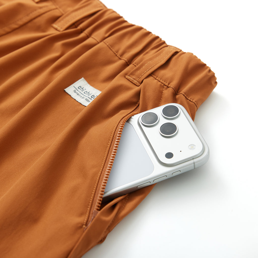 Chichaqu Lightweight softshell shorts
