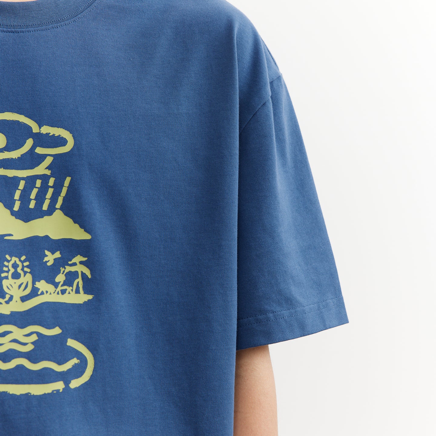 Chichaqu Natural Cycle Short-Sleeve Tee