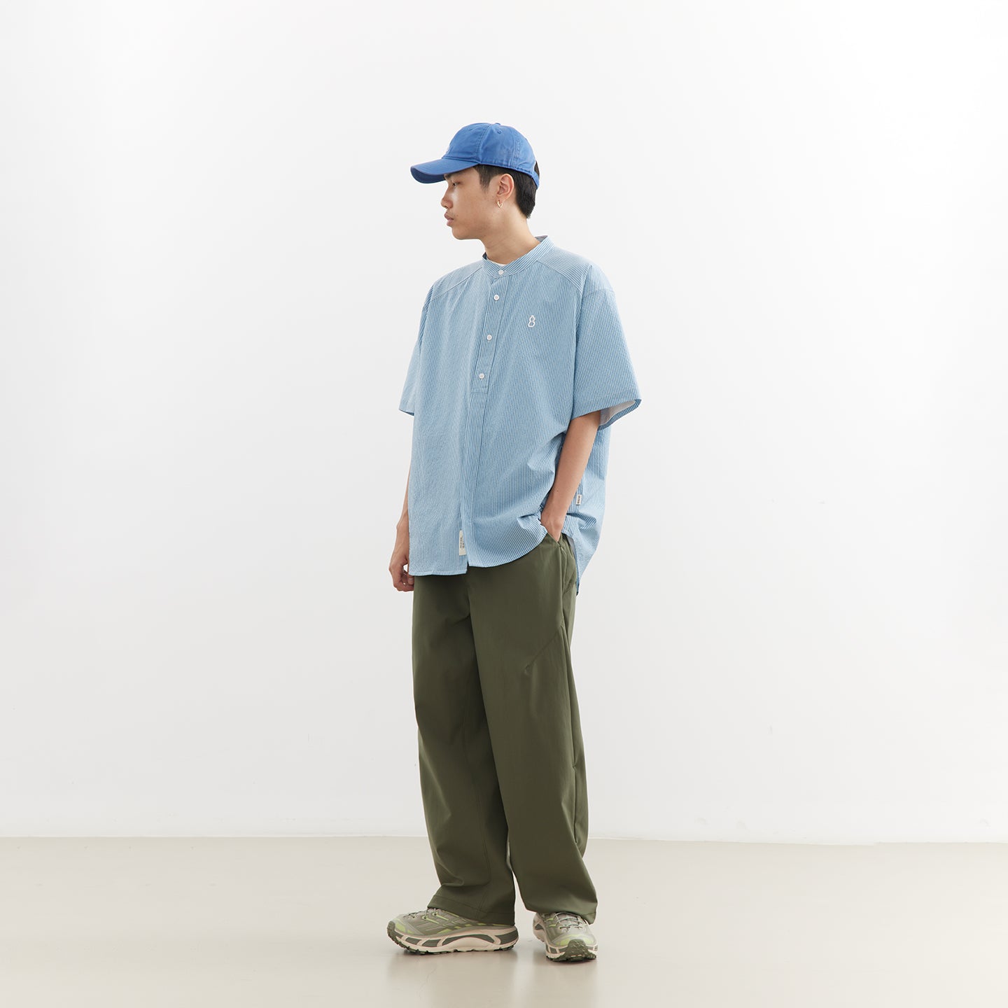 Chichaqu Lightweight seersucker stand-collar shirt