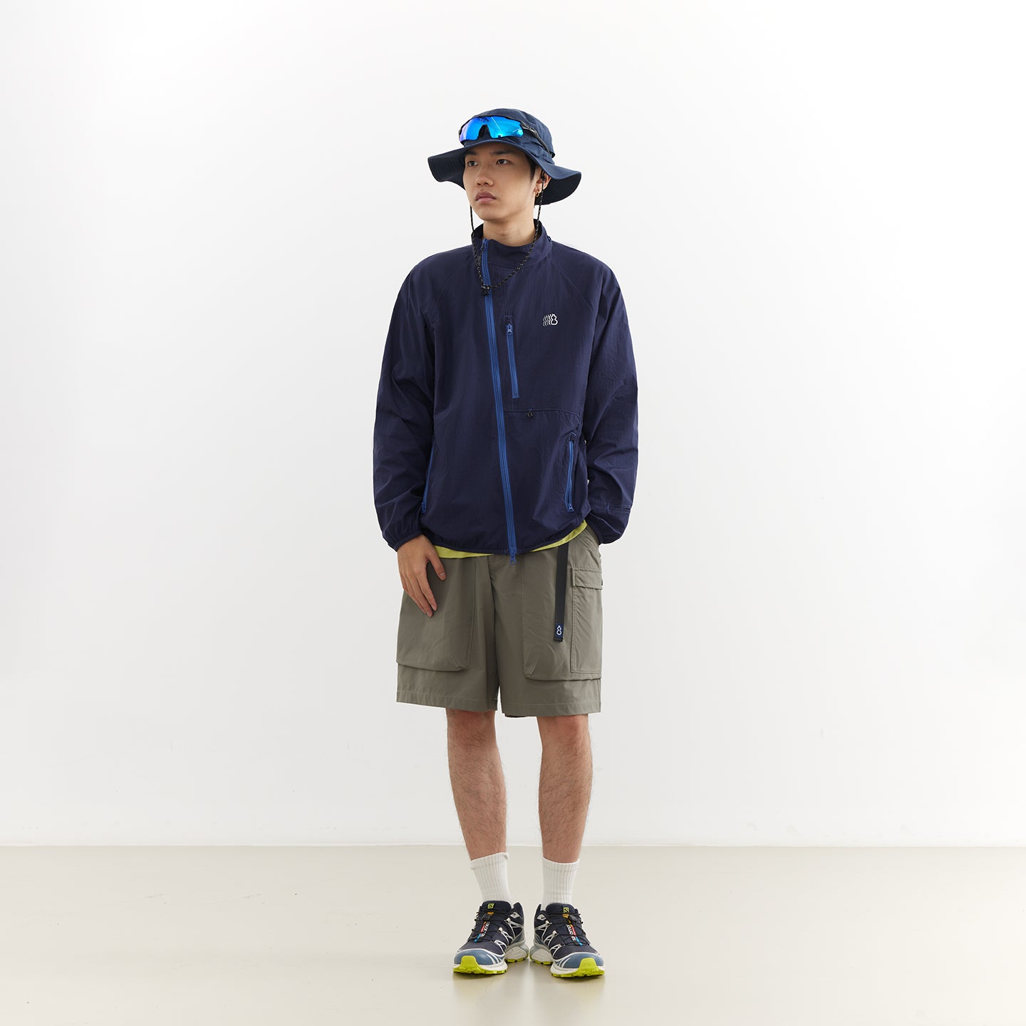 Chichaqu Diagonal-zip sun windbreaker