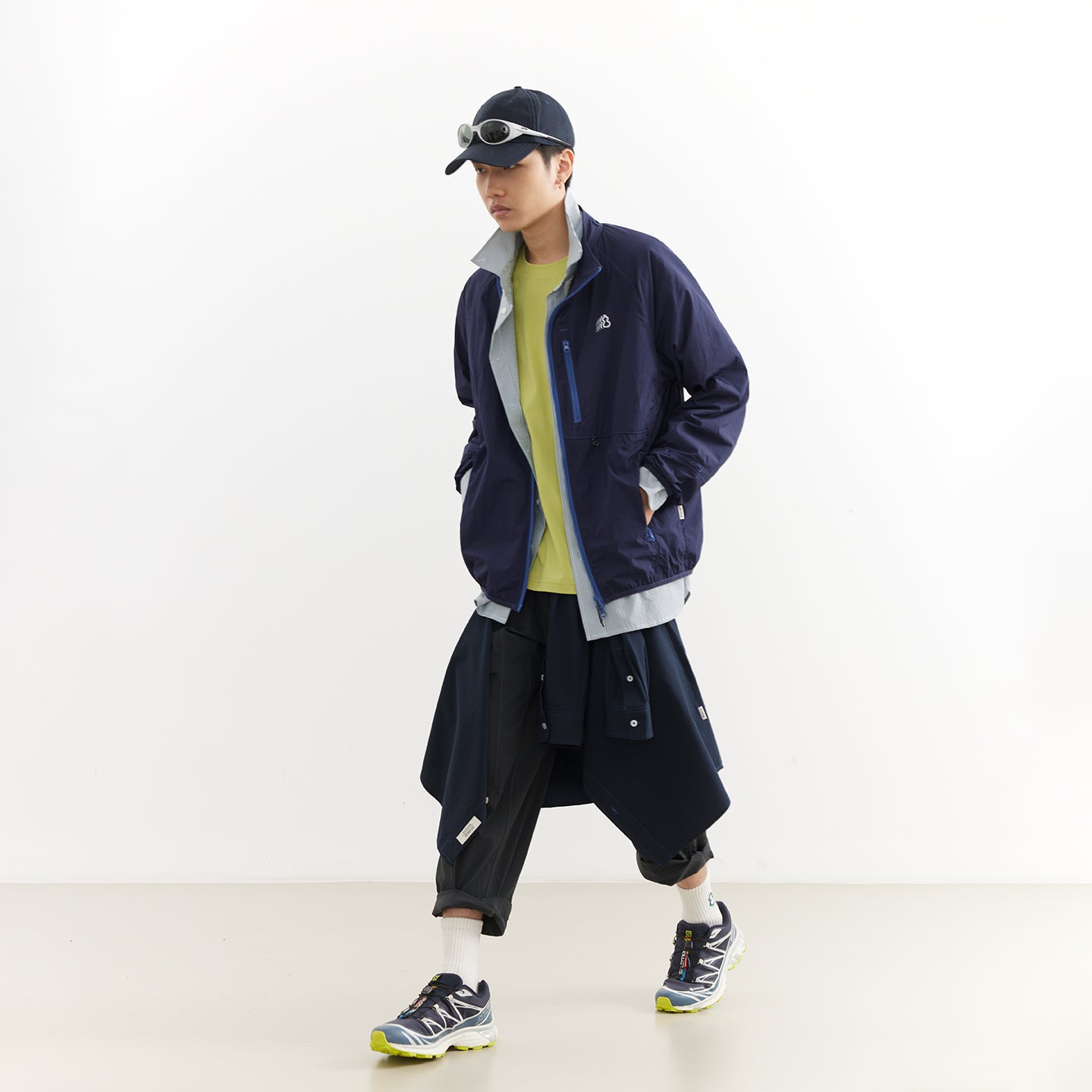 Chichaqu Diagonal-zip sun windbreaker