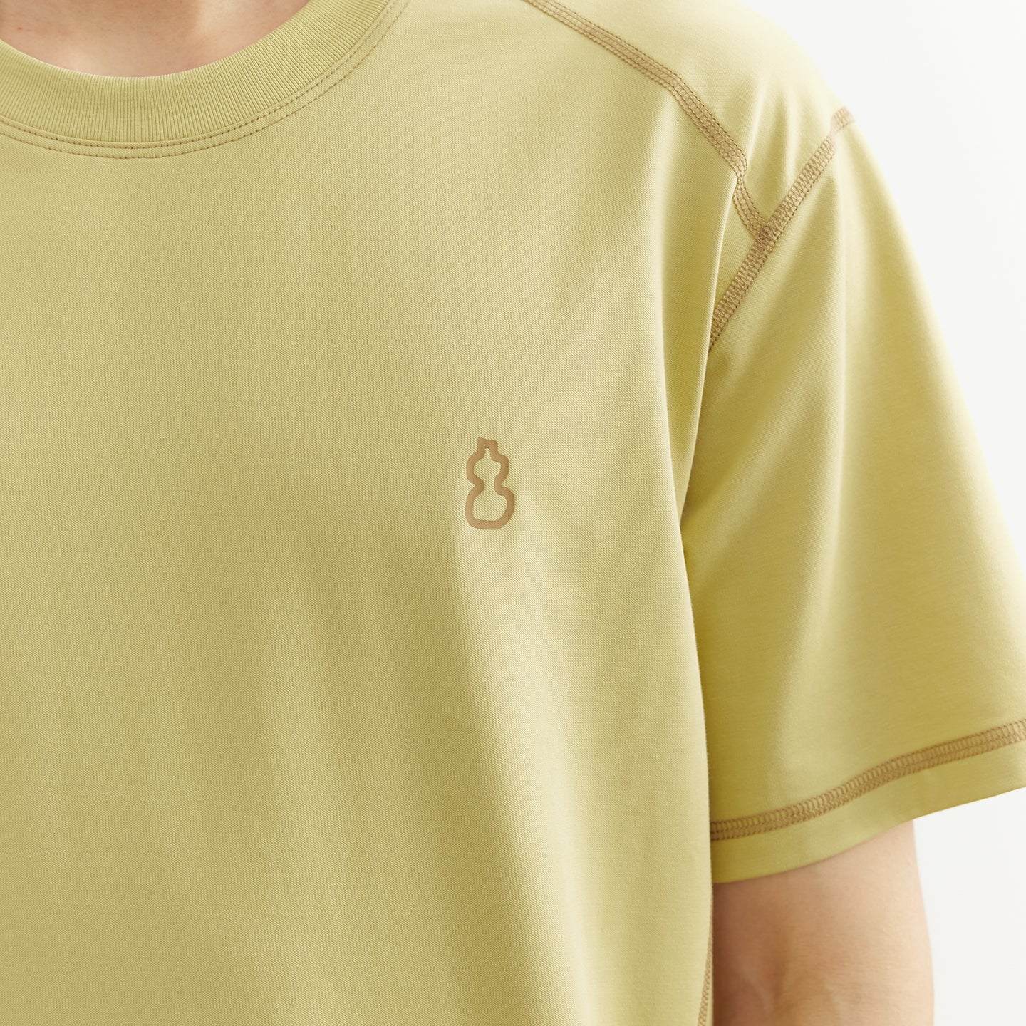 Chichaqu Cooling Topstitch Tencel Short-Sleeve Tee