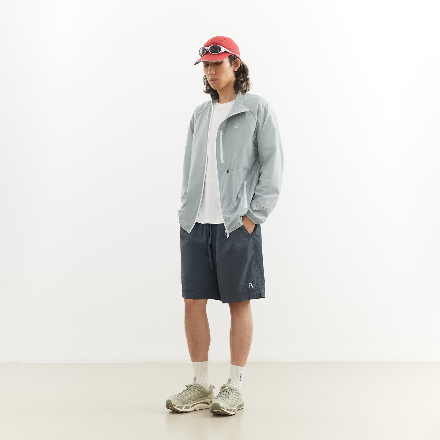 Chichaqu Diagonal-zip sun windbreaker