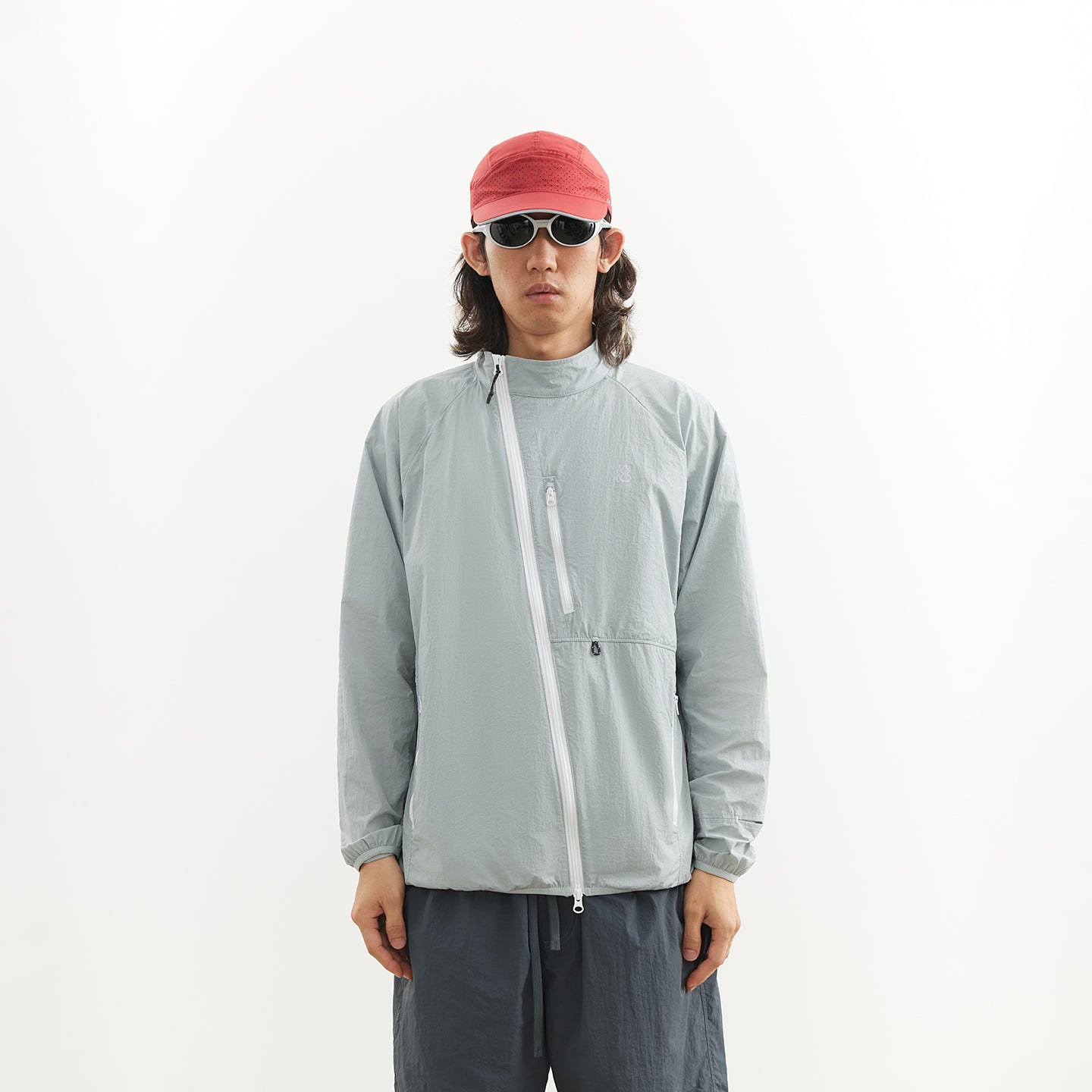 Chichaqu Diagonal-zip sun windbreaker