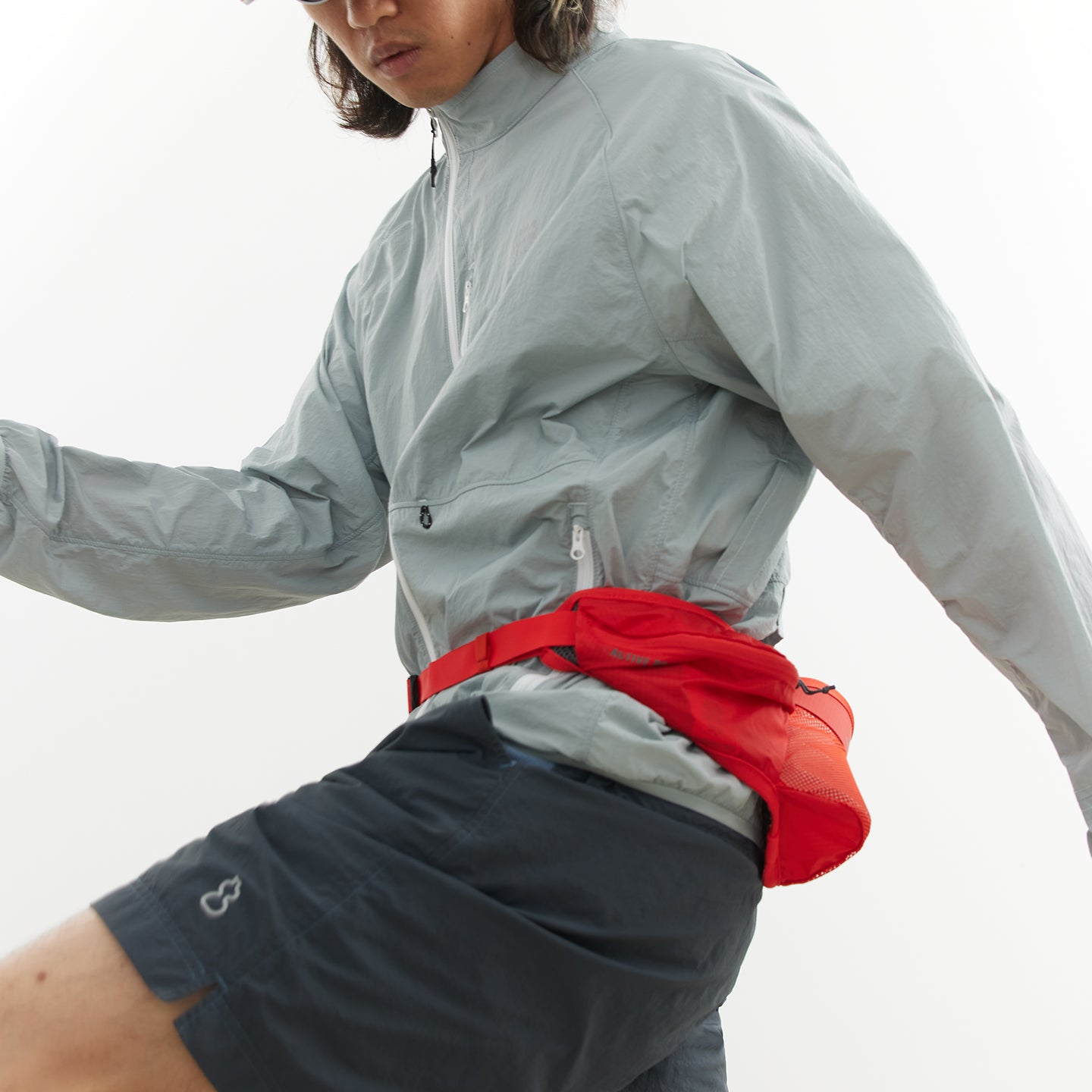 Chichaqu Diagonal-zip sun windbreaker