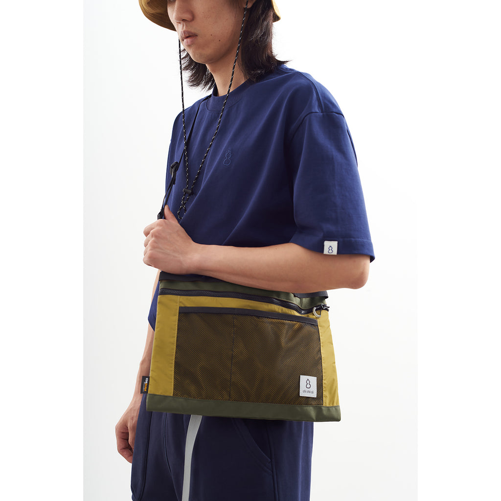 Chichaqu Recycled Nylon Lightweight Crossbody