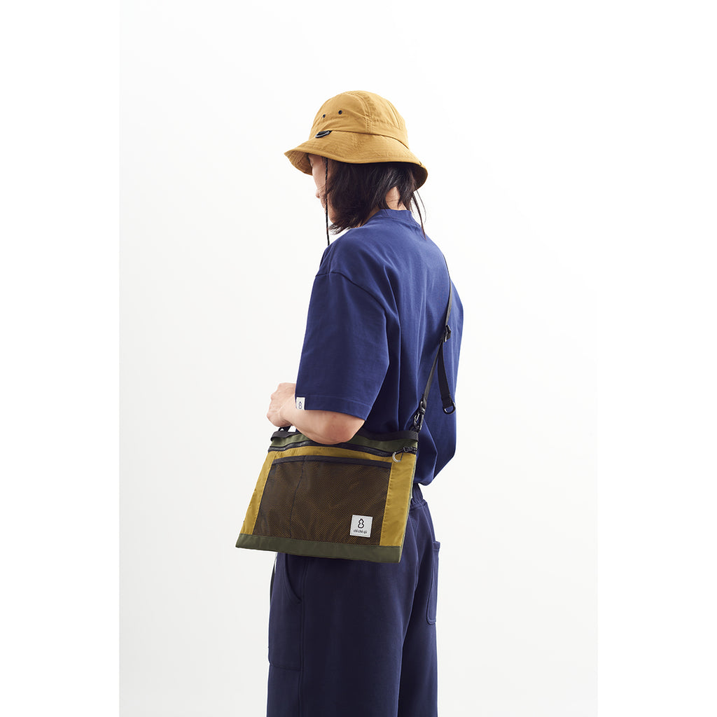 Chichaqu Recycled Nylon Lightweight Crossbody