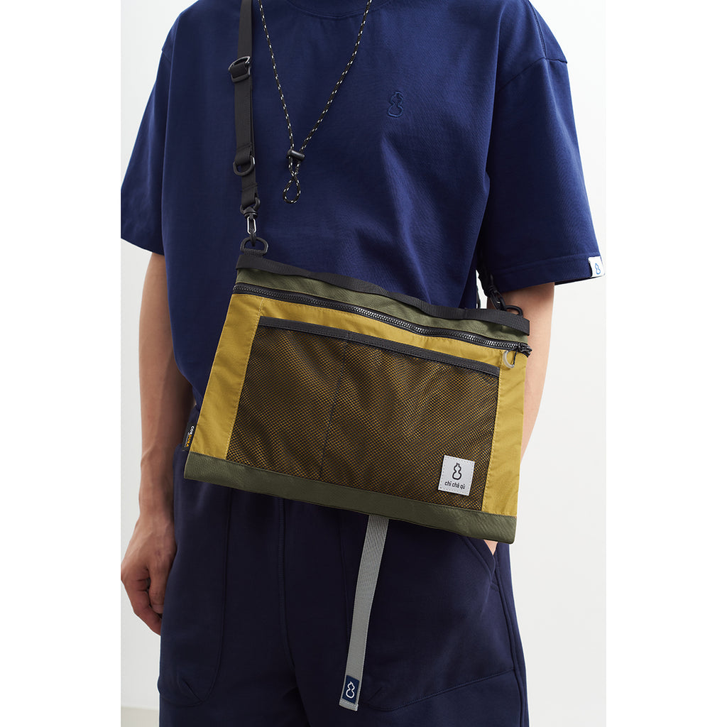 Chichaqu Recycled Nylon Lightweight Crossbody