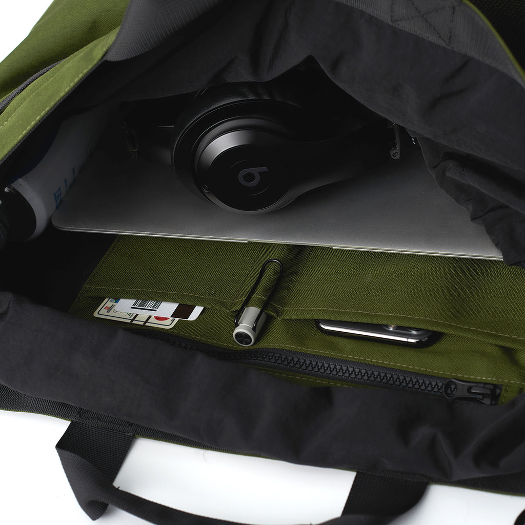 Chichaqu Spacious All-in-One Sling